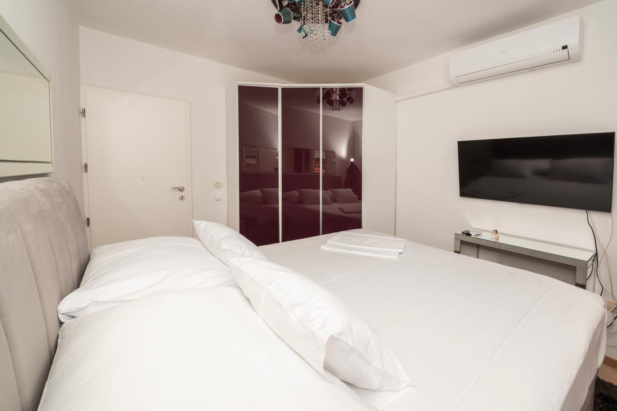 Lavanda Residence With Heated Pool Trogir Split Donji Okrug  Exterior photo